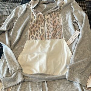 Women Venus Light Weight Sweatsuit
